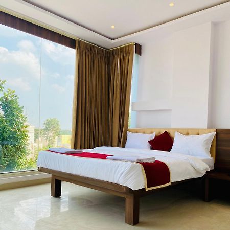Tulips Inn Mysuru Exterior photo